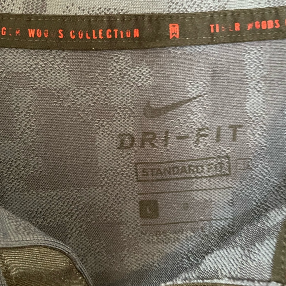 Nike Tiger Woods Dri-Fit, Standard Fit Men’s Short Sleeve Digi Camo Polo Shirt - Picture 9 of 10